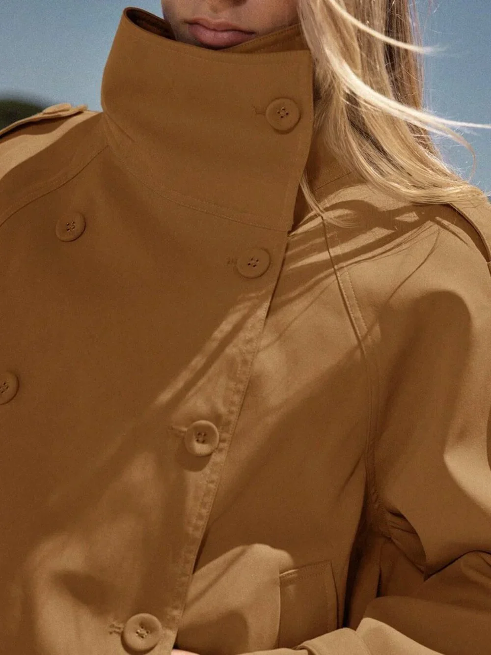 Camel Casual Women's Double-Breasted Short Trench Coat